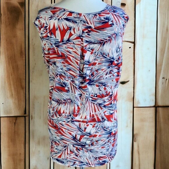 Links ladies sleeveless red round neck button accented blouse lightweight small - Picture 5 of 7